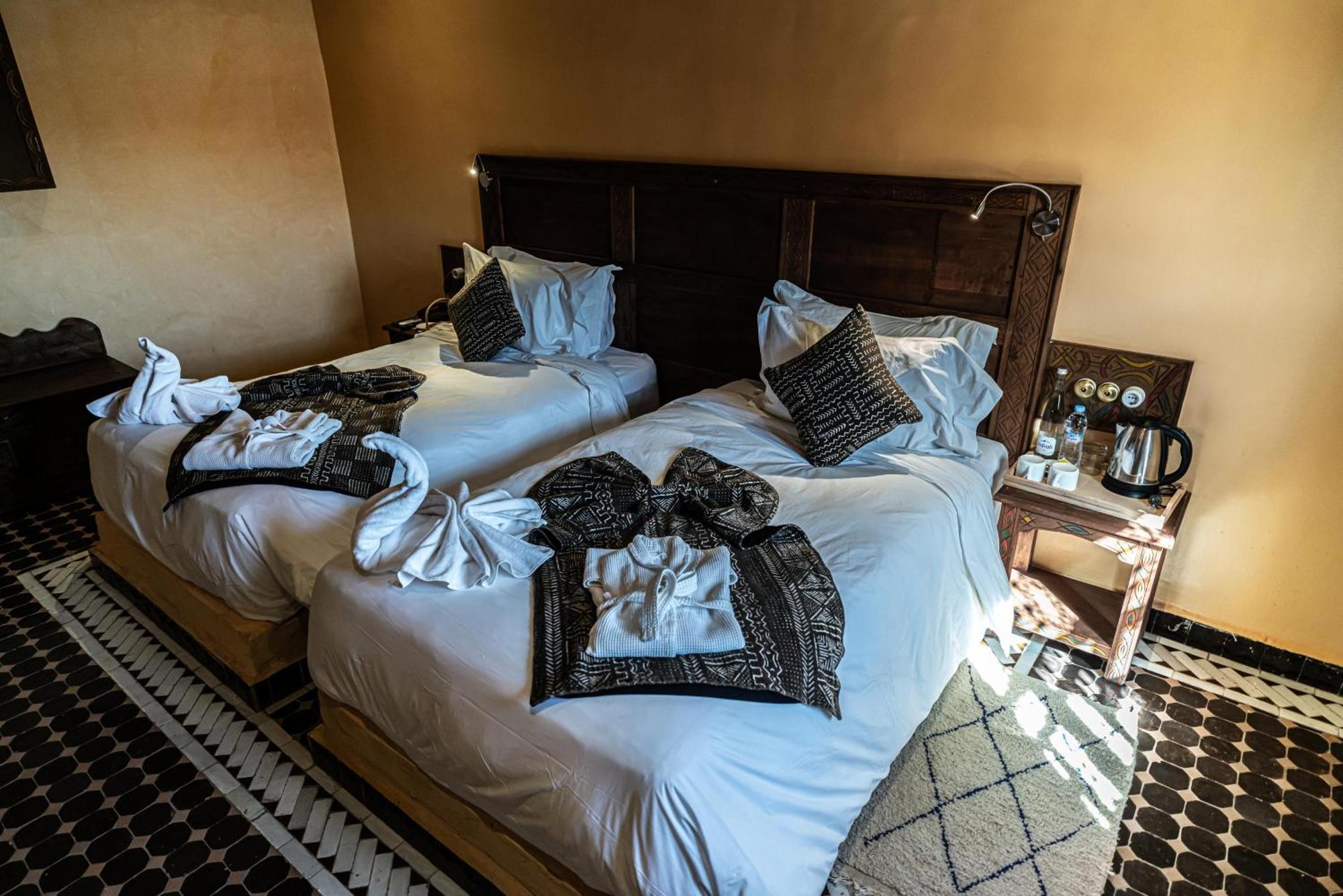 Hotel Riad Xaluca Мерцуга Екстериор снимка